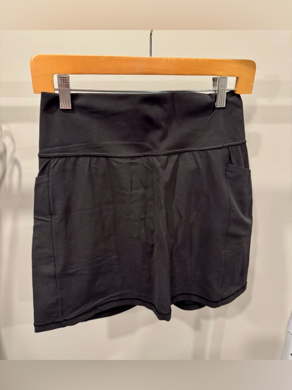 Athleta Salutation Stash Pocket Skort